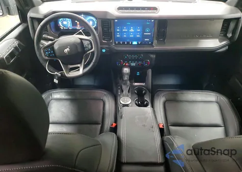 2025 Ford Bronco Badlands z USA, uszkodzony, nr VIN 1FMEE9BH2SLB68329